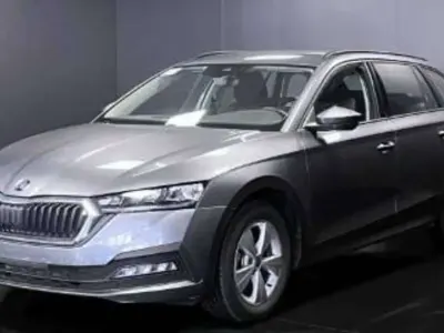Usata Skoda Octavia Executive 116 CV (85 kW) 2023 Grigio Station wagon