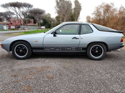 Porsche 924