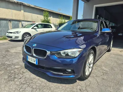 Usata BMW 320 Advantage 190 CV (139 kW) 2015 Blu/azzurro Station wagon