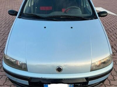 Usata Fiat Punto 80 CV (58 kW) 2001 Blu Utilitaria