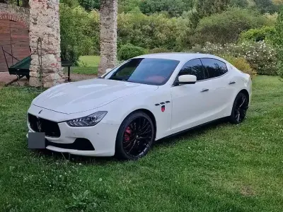 Usata Maserati Ghibli 250 CV (183 kW) 2014 Bianco Berlina