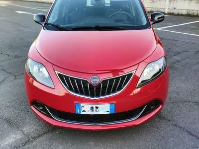 Usata Lancia Ypsilon Silver 69 CV (50 kW) 2022 Utilitaria