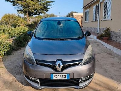 Usata Renault Scénic III XMOD 110 CV (80 kW) 2014 Grigio Monovolume