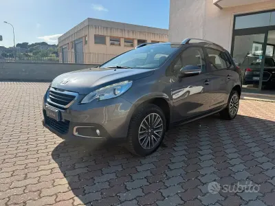 Usata Peugeot 2008 Active 92 CV (67 kW) 2015 Grigio SUV