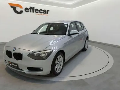 Usata BMW 118 Sport Line 143 CV (105 kW) 2011 Argento Utilitaria