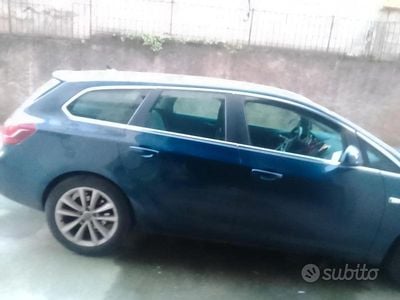 Usata Opel Astra 2012 Blu Station wagon
