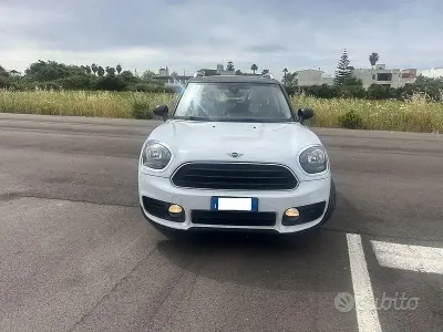 Usata Mini Cooper D Countryman Business 150 CV (110 kW) 2018 Bianco SUV