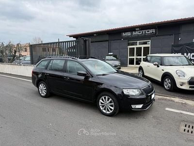 Usata Skoda Octavia 105 CV (77 kW) 2015 Nero Utilitaria