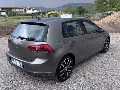 Usata VW Golf VII 110 CV (80 kW) 2015 Grigio Berlina