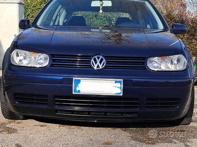 Usata VW Golf IV 2001 Berlina