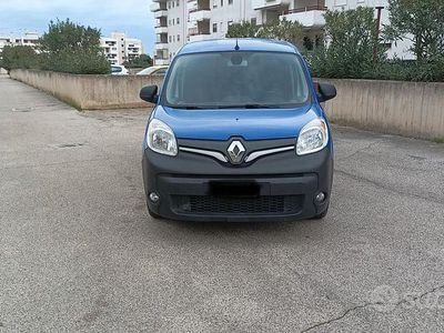 Usata Renault Kangoo 116 CV (85 kW) 2021 Blu Berlina