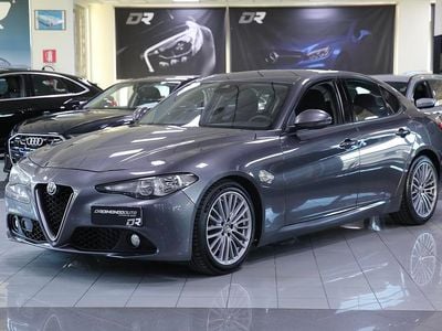 Begagnad Alfa Romeo Giulia Super 150 HK (110 kW) 2016 Grå Sedan