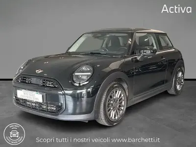 Usata Mini Cooper Essential 156 CV (114 kW) 2024 Nero Utilitaria