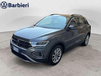 Usata VW T-Roc Life 150 CV (110 kW) 2023 Grigio SUV