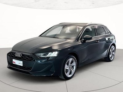 Usata Audi A3 Business 116 CV (85 kW) 2025 Grigio manhattan metallizzato Berlina