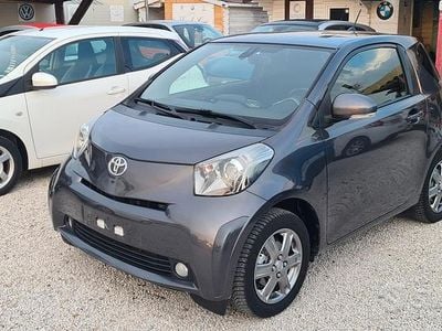 Usata Toyota iQ 68 CV (50 kW) 2009 Grigio Utilitaria
