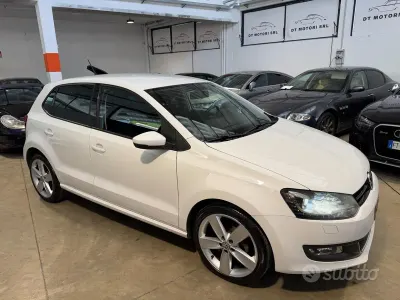 Usata VW Polo Highline 90 CV (66 kW) 2011 Bianco Utilitaria