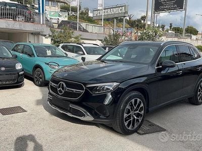 Nero Nuova 2025 Mercedes GLC200 Advanced SUV | 57.990 €