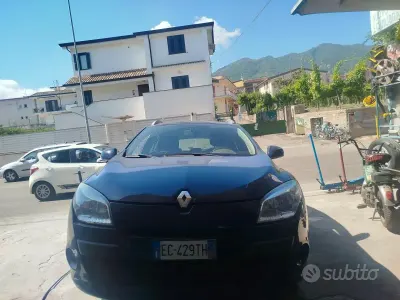 Usata Renault Mégane GrandTour 110 CV (80 kW) 2010 Bluazzurro Station wagon