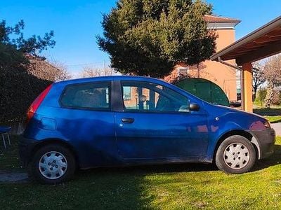 Usata Fiat Punto 60 CV (44 kW) 2000 Blu Utilitaria