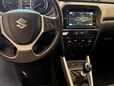Usata Suzuki Vitara 120 CV (88 kW) 2015 Bianco SUV