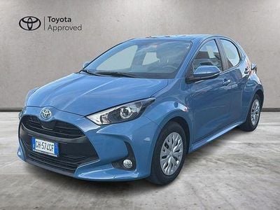 Usata Toyota Yaris Active 72 CV (52 kW) 2022 Blu Utilitaria
