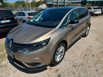 Usata Renault Espace Intens 160 CV (117 kW) 2016 Oro Monovolume