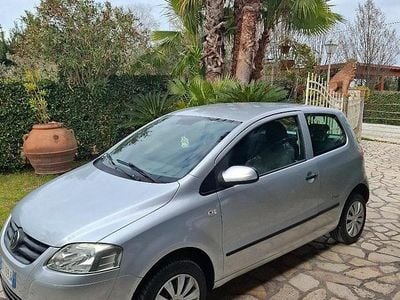 Usata VW Fox 73 CV (53 kW) 2008 Grigio Utilitaria