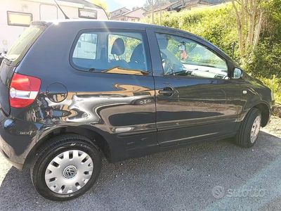 Begagnad VW Fox 2009 Grå Halvkombi