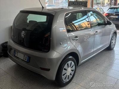 Usata VW up! Move 67 CV (49 kW) 2018 Grigio Utilitaria