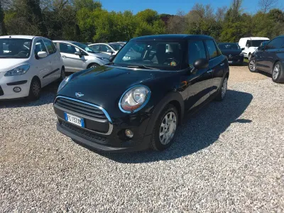 Usata Mini ONE 75 CV (55 kW) 2016 Nero Utilitaria