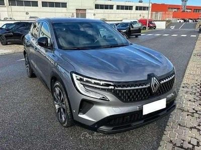 Usata Renault Austral Techno 131 CV (96 kW) 2023 Argento SUV