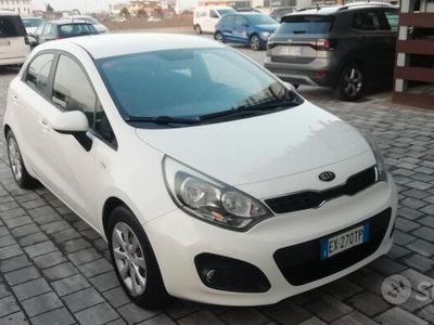 usata Kia Rio 3ª serie - 2014