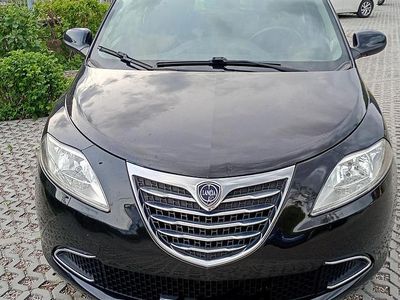 Usata Lancia Ypsilon Gold 69 CV (50 kW) 2012 Nero Utilitaria