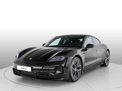 Nuova Porsche Taycan Black Edition 2026 Nero jet metallizzato Berlina