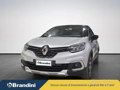 Usata Renault Captur Intens 90 CV (66 kW) 2018 Grigio SUV
