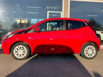 Rosso Usata 2020 Toyota Aygo Connect Style Utilitaria | 10.400 € (Buon prezzo)