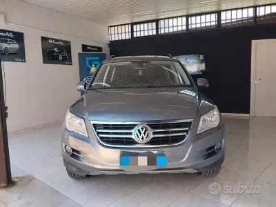 Usata VW Tiguan 170 CV (125 kW) 2008 Grigio SUV