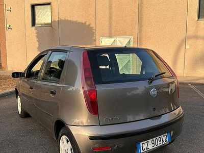 Usata Fiat Punto 60 CV (44 kW) 2005 Utilitaria