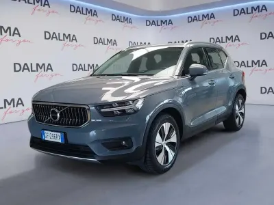 Usata Volvo XC40 Inscription 129 CV (94 kW) 2021 Grigio alluminium SUV