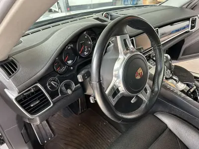 Usata Porsche Panamera 300 CV (220 kW) 2015 Utilitaria
