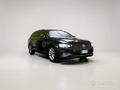 Usata VW Passat Business 120 CV (88 kW) 2020 Grigio Station wagon