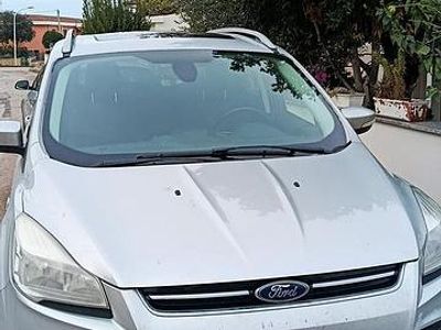 Usata Ford Kuga 140 CV (102 kW) 2014 Grigio SUV