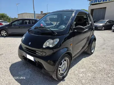 Usata Smart ForTwo Coupé Pure 50 CV (36 kW) 2006 Nero Coupé