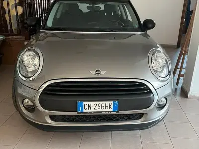 Usata Mini ONE 136 CV (100 kW) 2018 Grigio Utilitaria