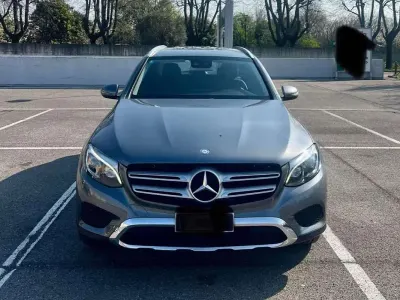 Käytetty Mercedes GLC220 Business 170 HP (125 kW) 2017 Harmaa Katumaasturi