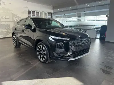 Ny Audi Q3 S-Line 150 HK (110 kW) 2026 Sort SUV
