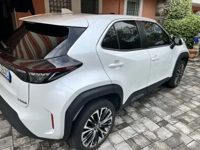 Usata Toyota Yaris Cross Lounge 92 CV (67 kW) 2022 SUV
