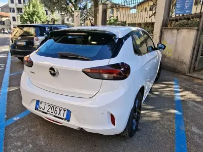 Usata Opel Corsa Elegance 75 CV (55 kW) 2021 Bianco Utilitaria