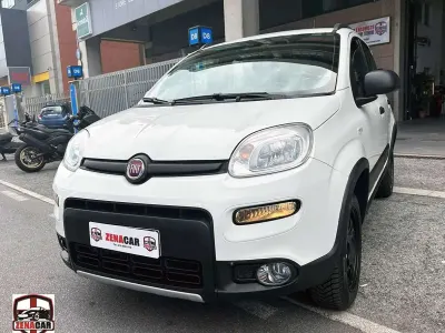 Usata Fiat Panda 4x4 Wild 86 CV (63 kW) 2022 Bianco Utilitaria